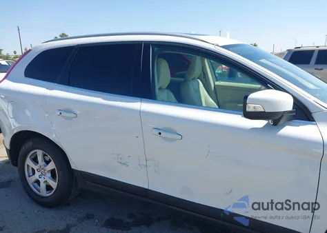 2011 Volvo Xc60 3.2/3.2 R-Design from USA, damaged, VIN YV4940DL2B2155637